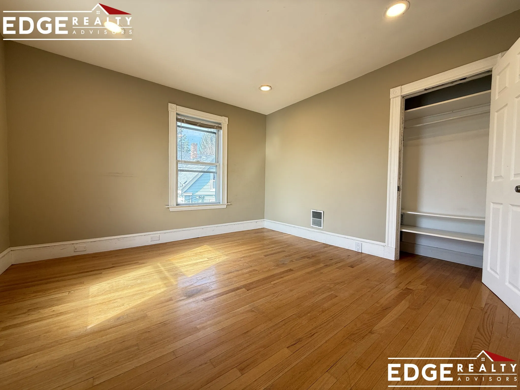 3 bed, 1.5 bath apartment for rent at 11 Pennsylvania Ave Unit 1, Newton Upper Falls — photo 11 of 17