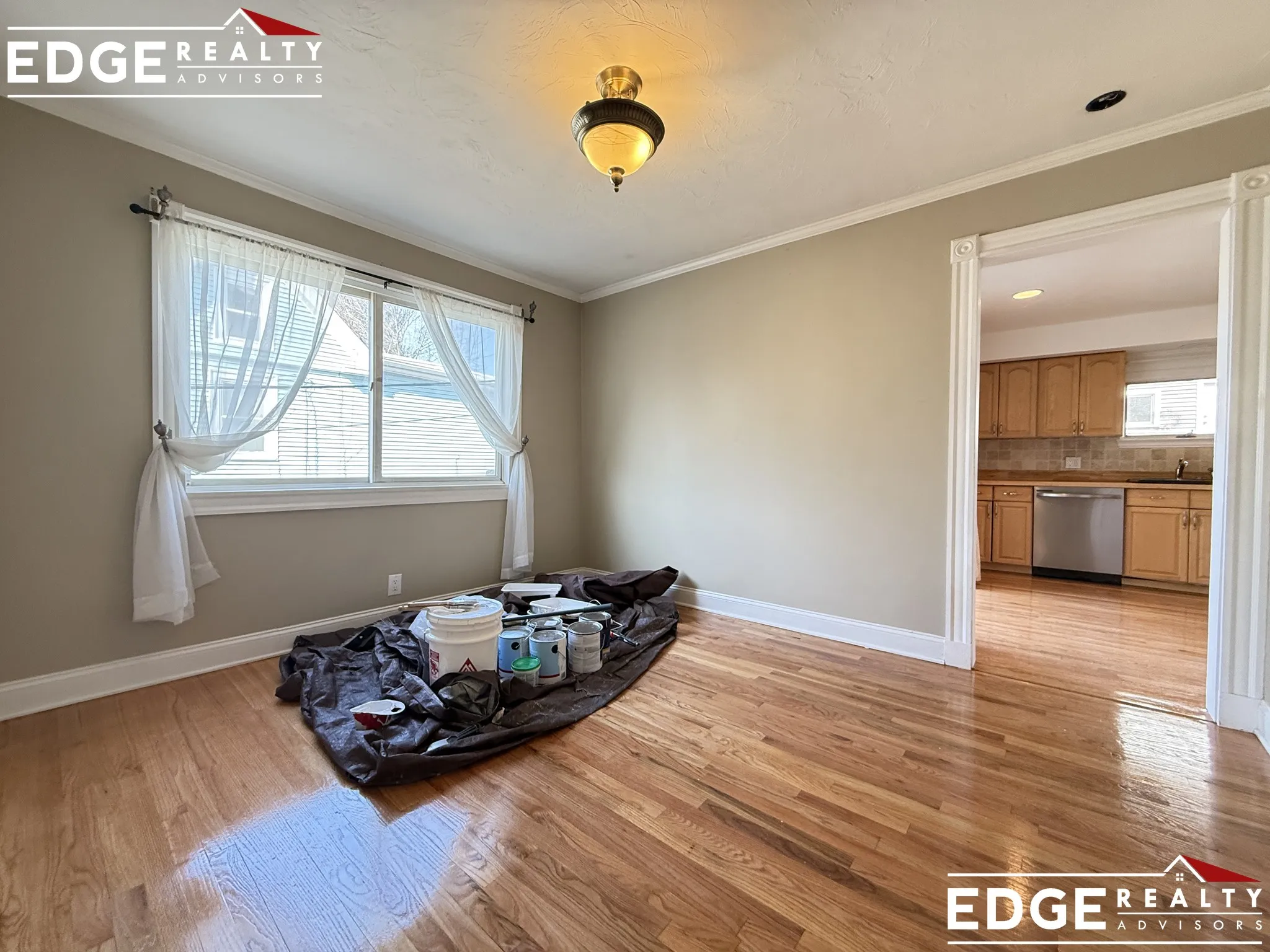 3 bed, 1.5 bath apartment for rent at 11 Pennsylvania Ave Unit 1, Newton Upper Falls — photo 4 of 17