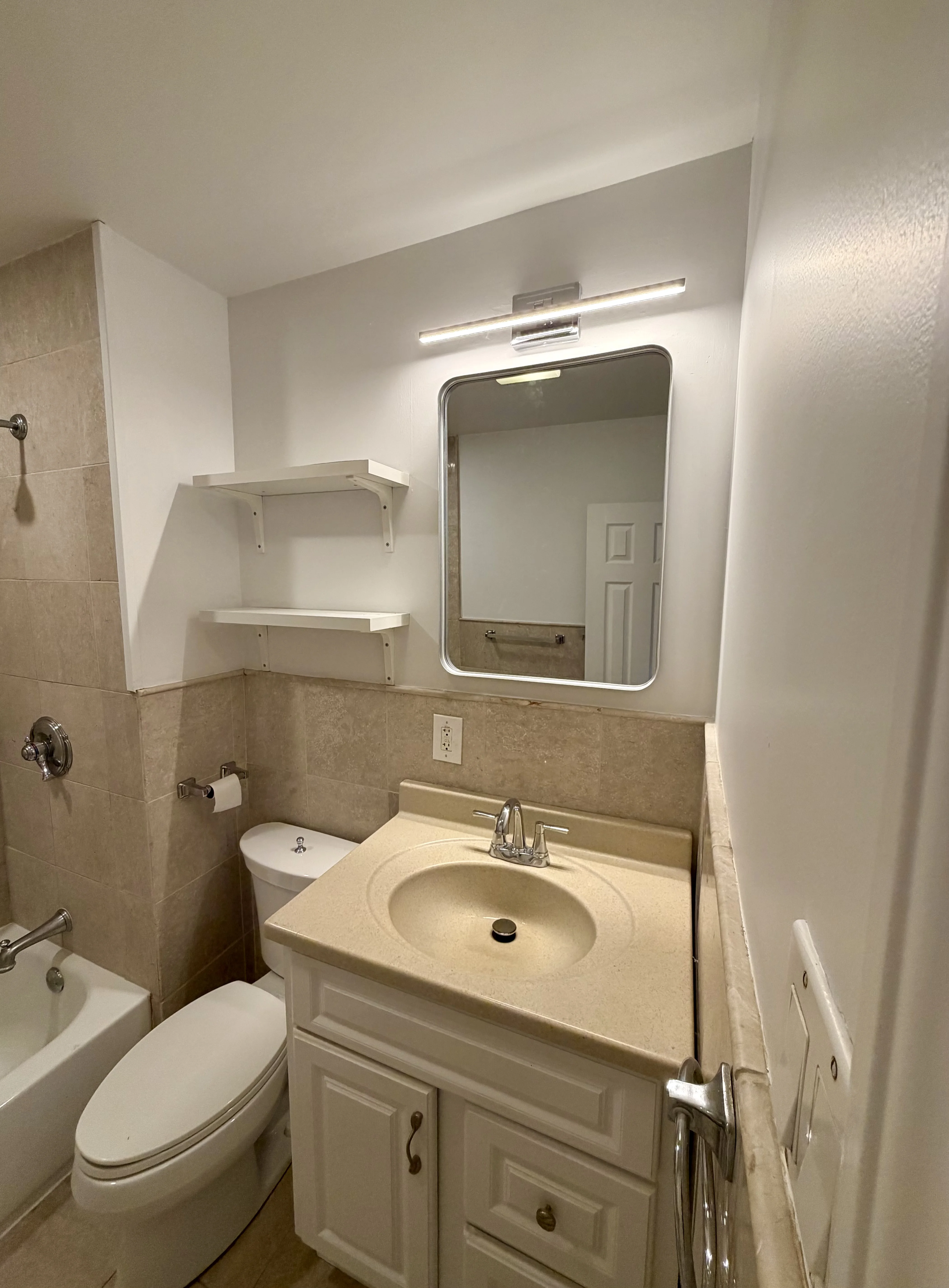 3 bed, 1.5 bath apartment for rent at 11 Pennsylvania Ave Unit 11, Newton Upper Falls — photo 10 of 13