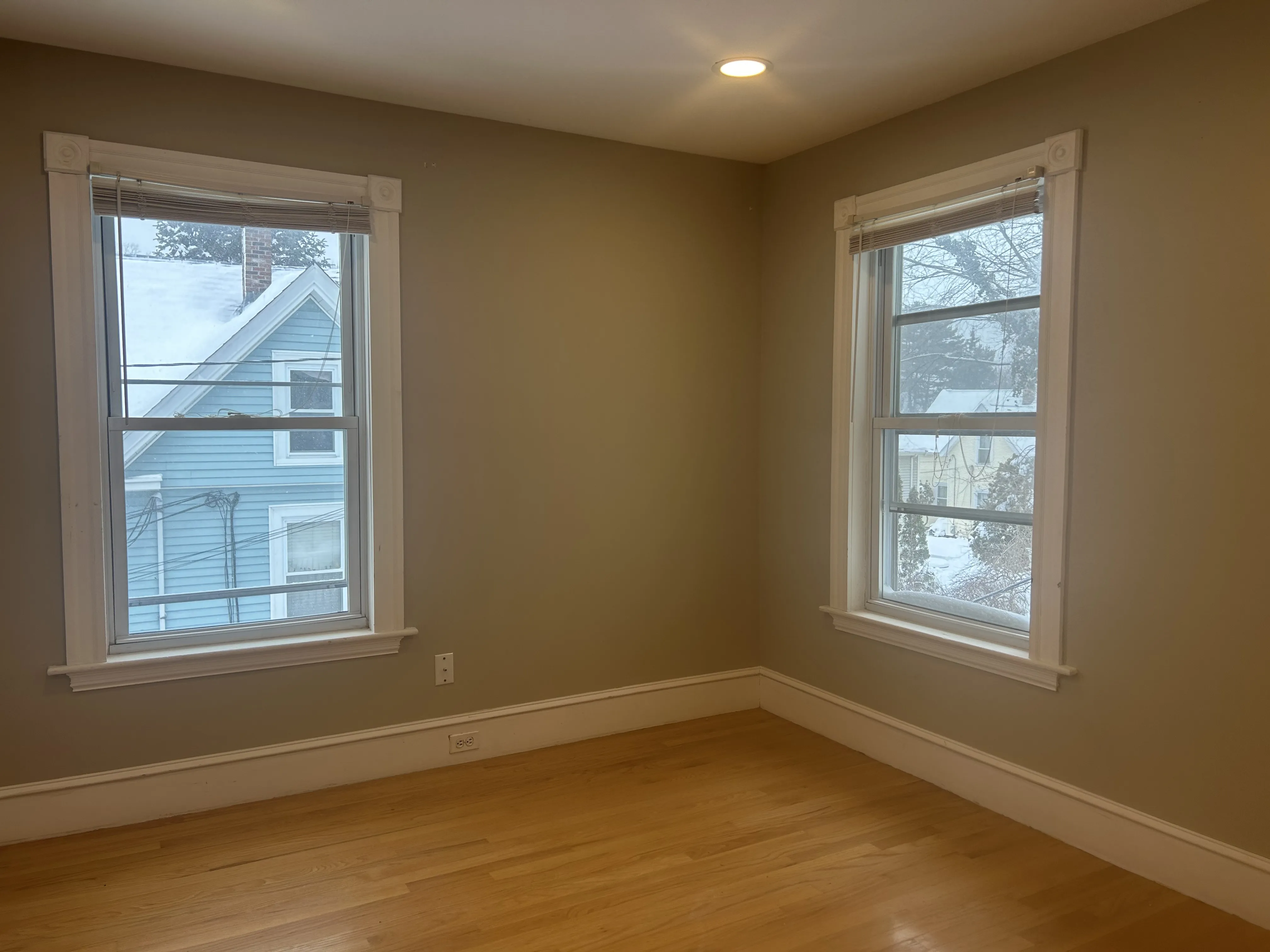 3 bed, 1.5 bath apartment for rent at 11 Pennsylvania Ave Unit 11, Newton Upper Falls — photo 6 of 13