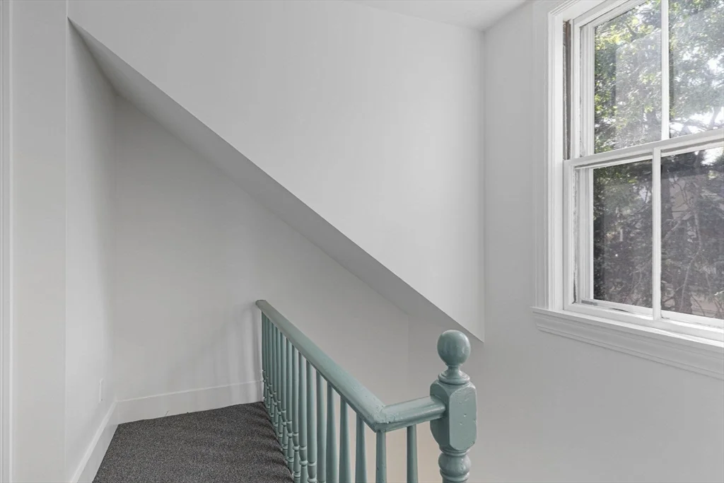 4 bed, 2 bath apartment for rent at 11 Perry Unit 2, Central Square — photo 13 of 17