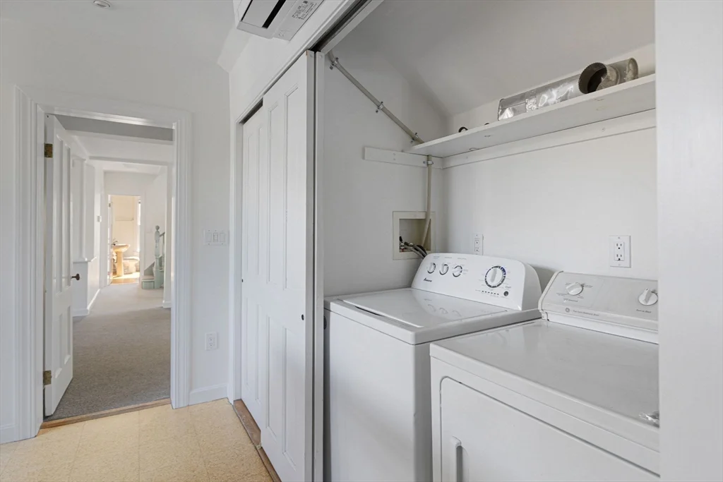 4 bed, 2 bath apartment for rent at 11 Perry Unit 2, Central Square — photo 8 of 17