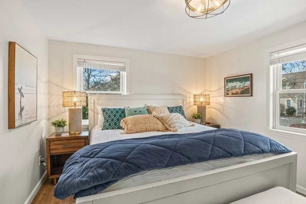 4 bed, 2 bath apartment for rent at 11 Pershing Dr, Falmouth — photo 8 of 25