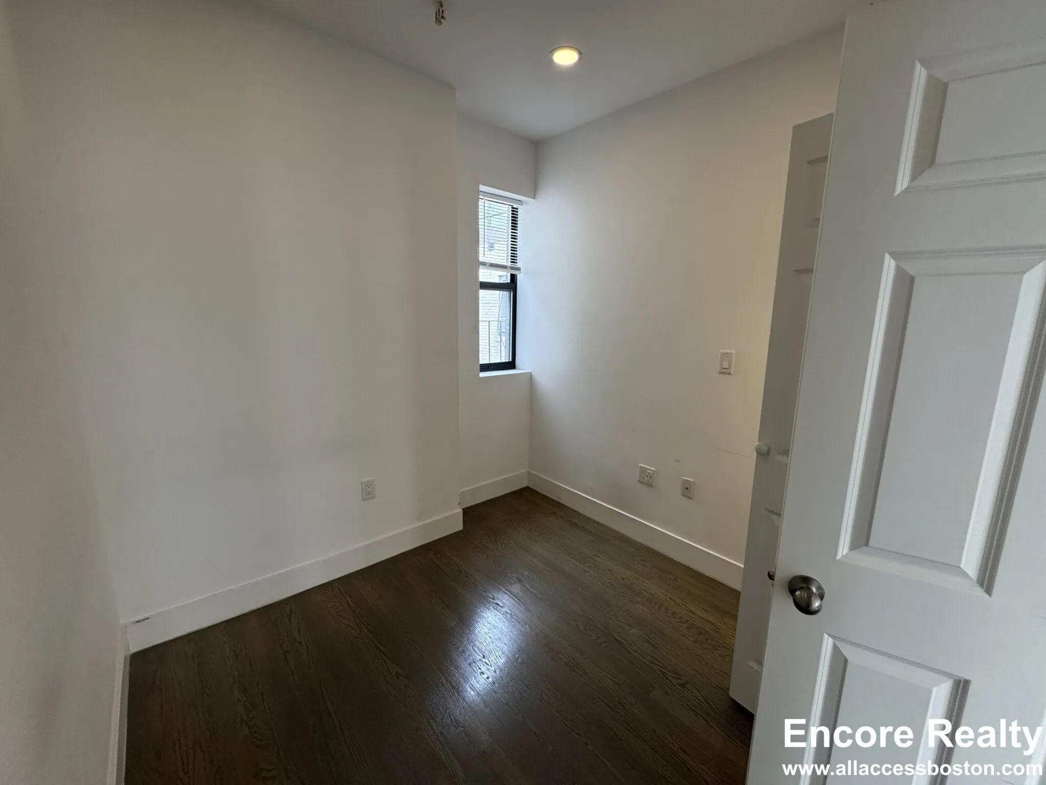 2 bed, 1 bath apartment for rent at 11 Peterborough St Unit 11-20, Fenway — photo 8 of 11