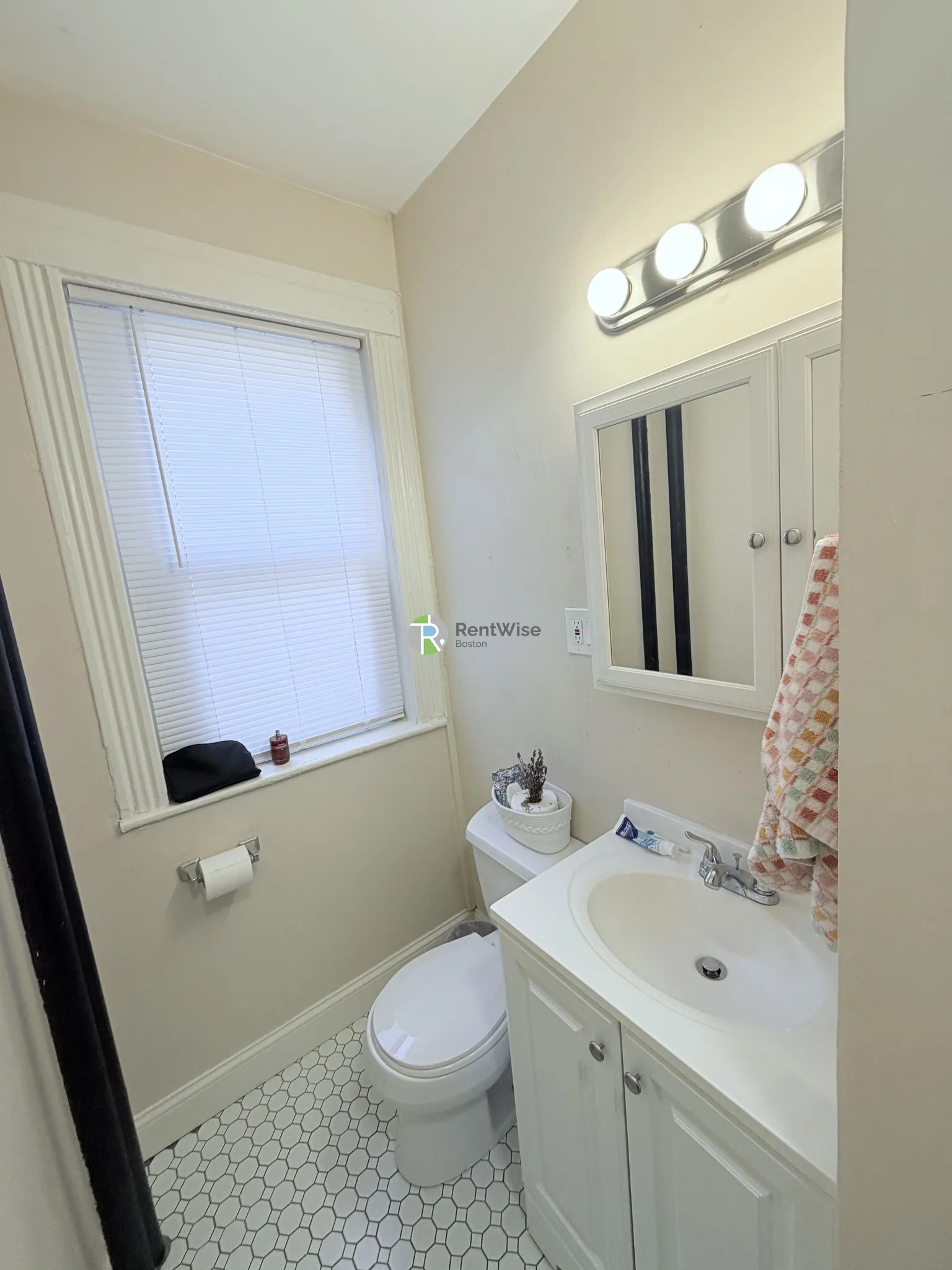 2 bed, 1 bath apartment for rent at 11 Peterborough St Unit 23, Fenway — photo 10 of 12