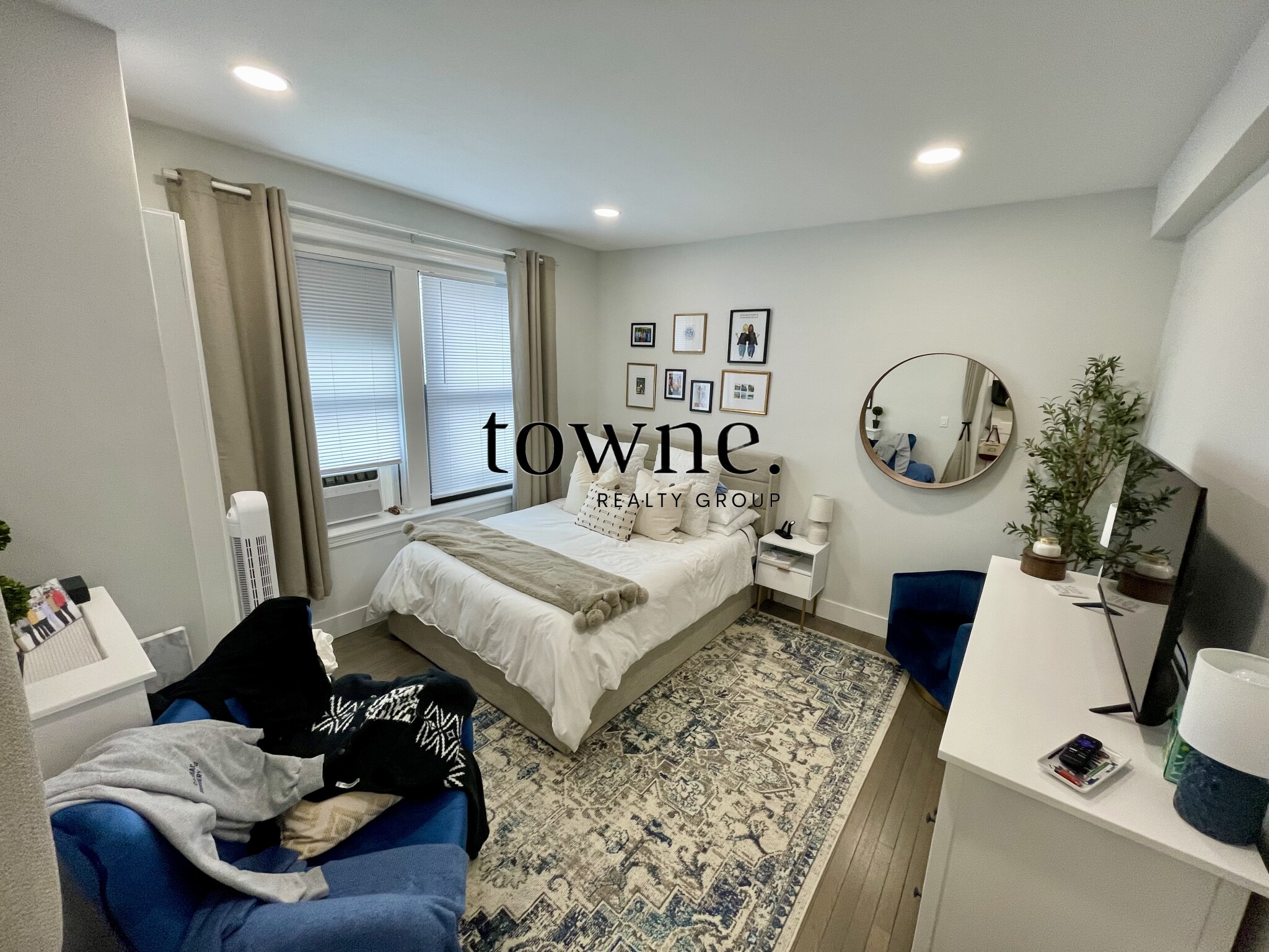 Studio bed, 1 bath apartment for rent at 11 Peterborough St Unit 24, Fenway — photo 1 of 7