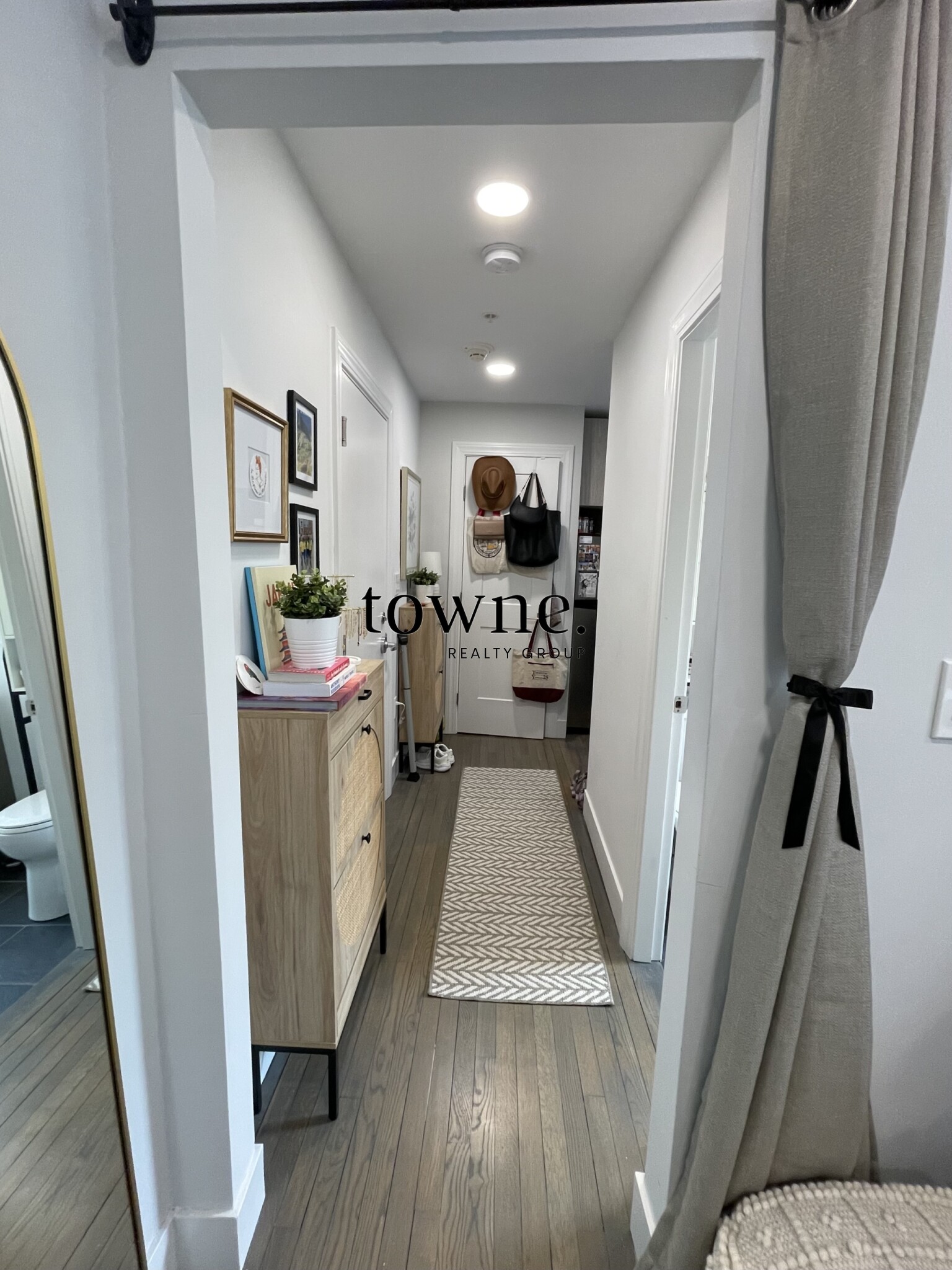 Studio bed, 1 bath apartment for rent at 11 Peterborough St Unit 24, Fenway — photo 3 of 7