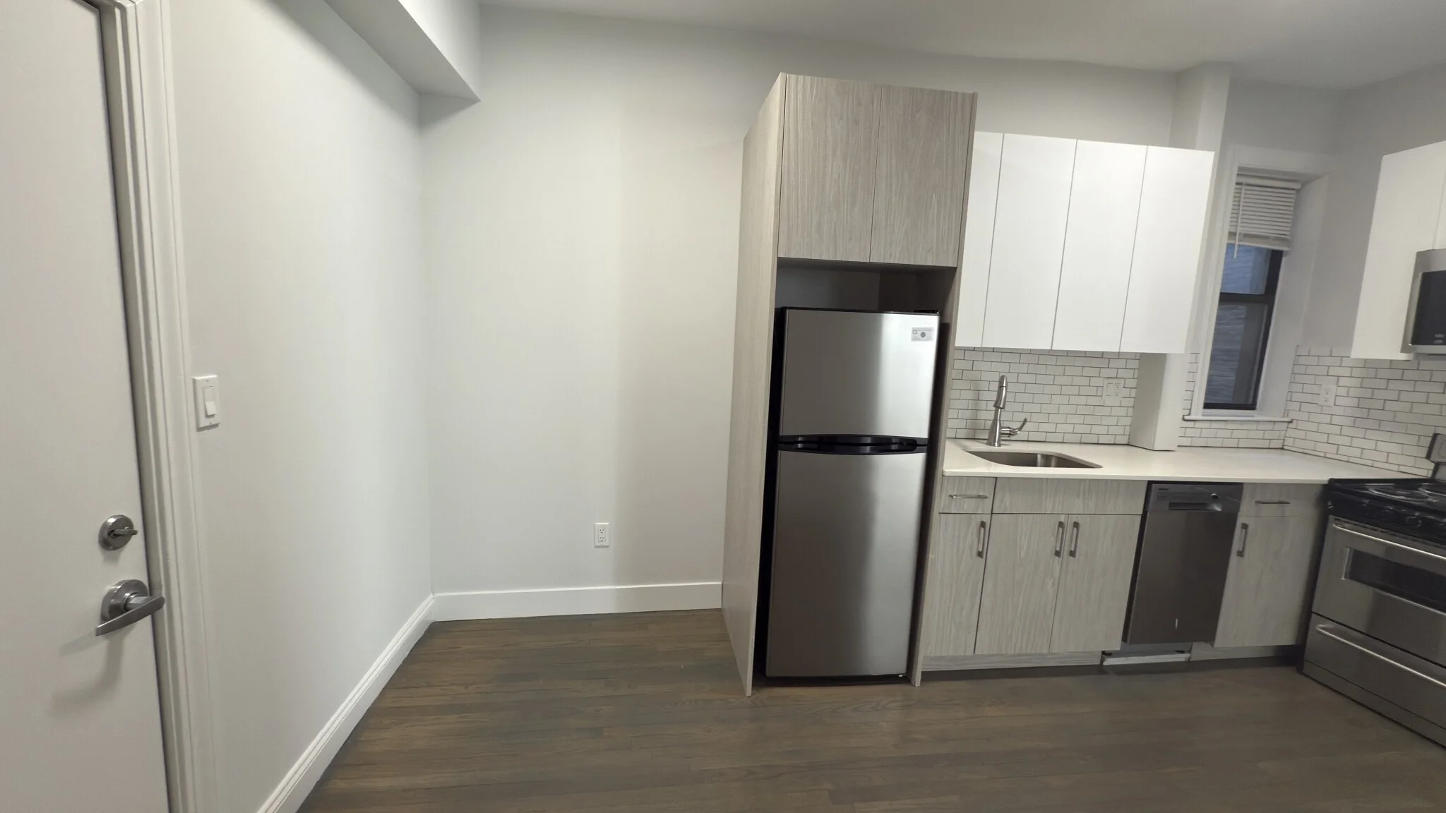 Studio bed, 1 bath apartment for rent at 11 Peterborough St Unit 28F, Fenway — photo 4 of 16