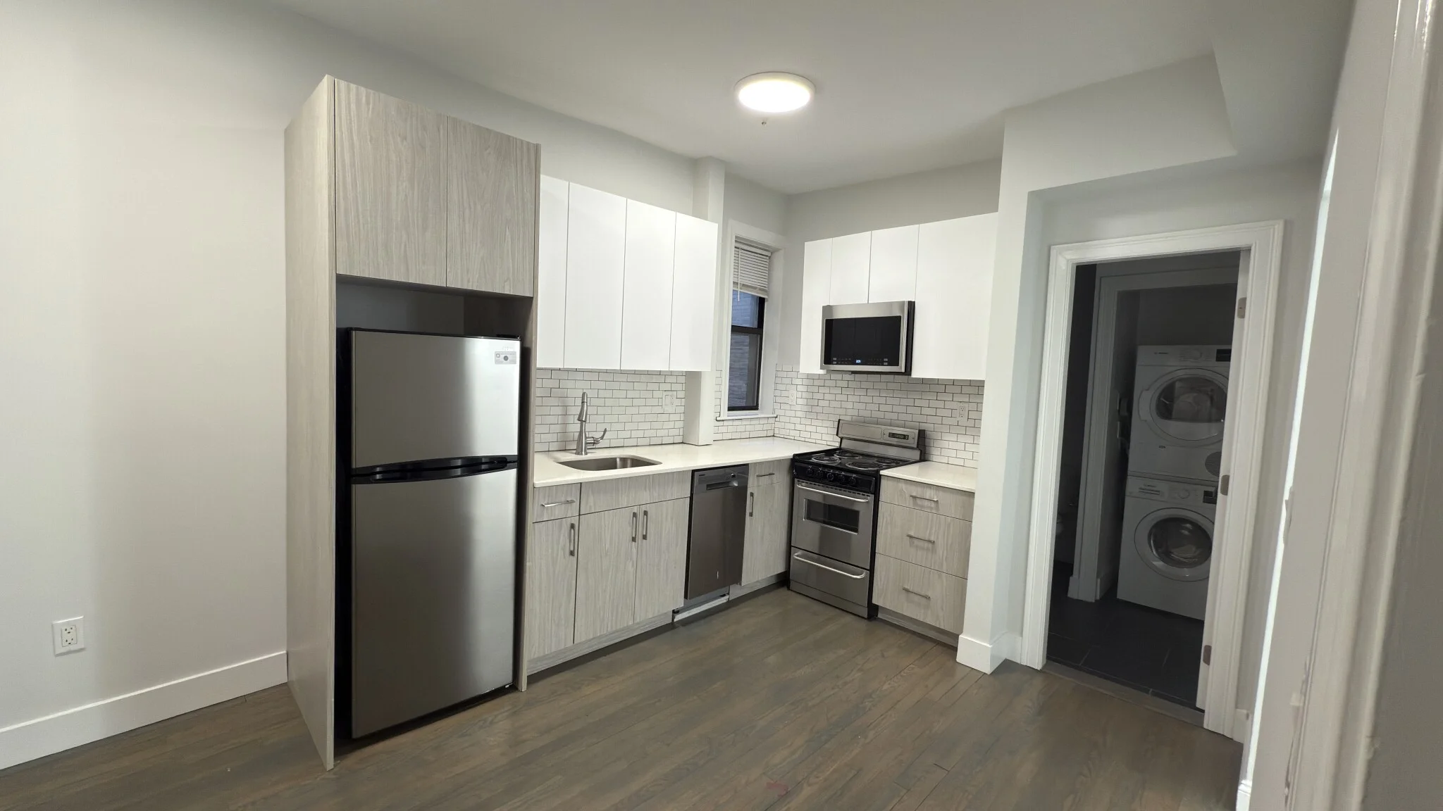 Studio bed, 1 bath apartment for rent at 11 Peterborough St Unit 33D, Fenway — photo 1 of 16