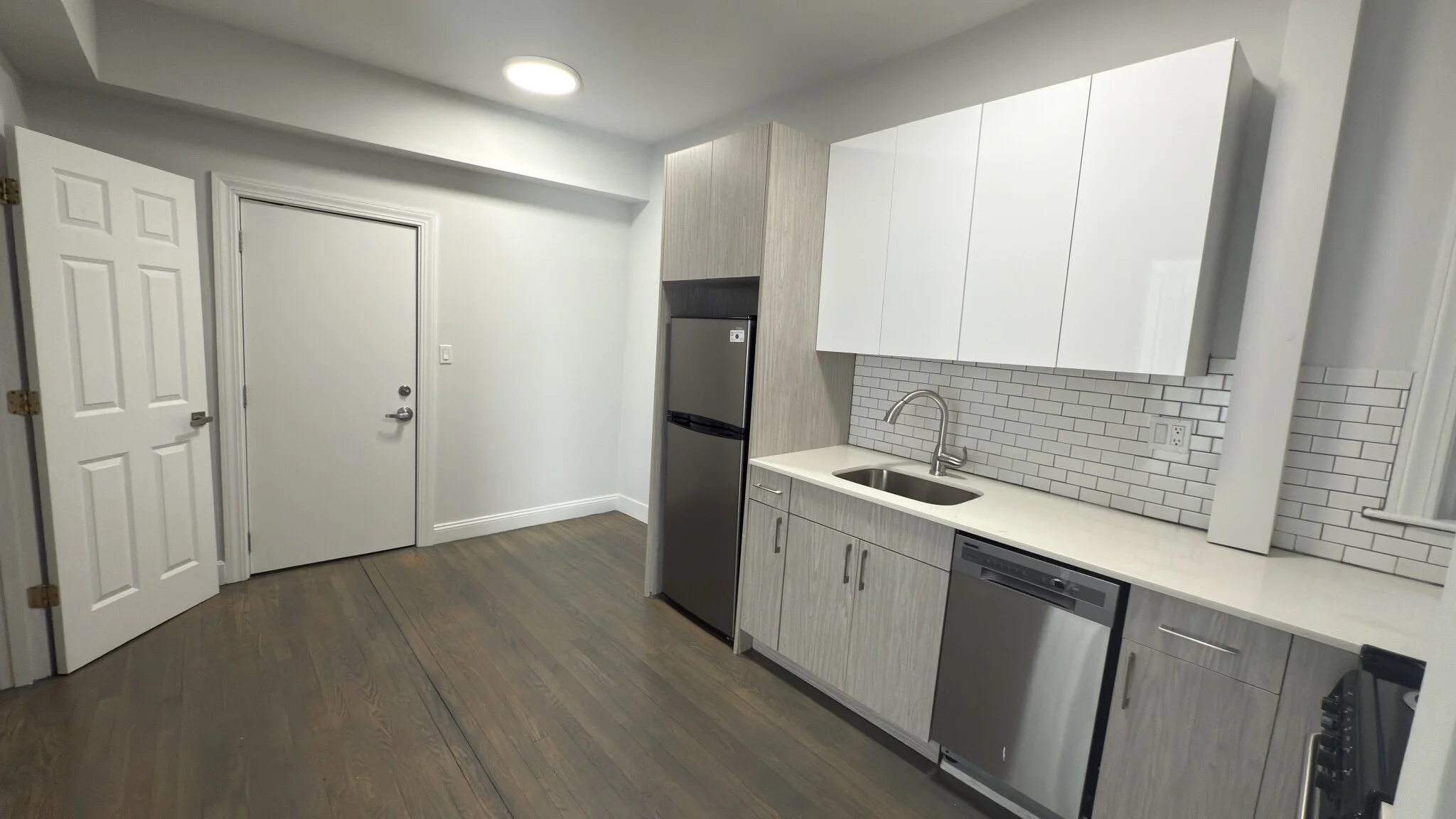 Studio bed, 1 bath apartment for rent at 11 Peterborough St Unit 33D, Fenway — photo 2 of 16