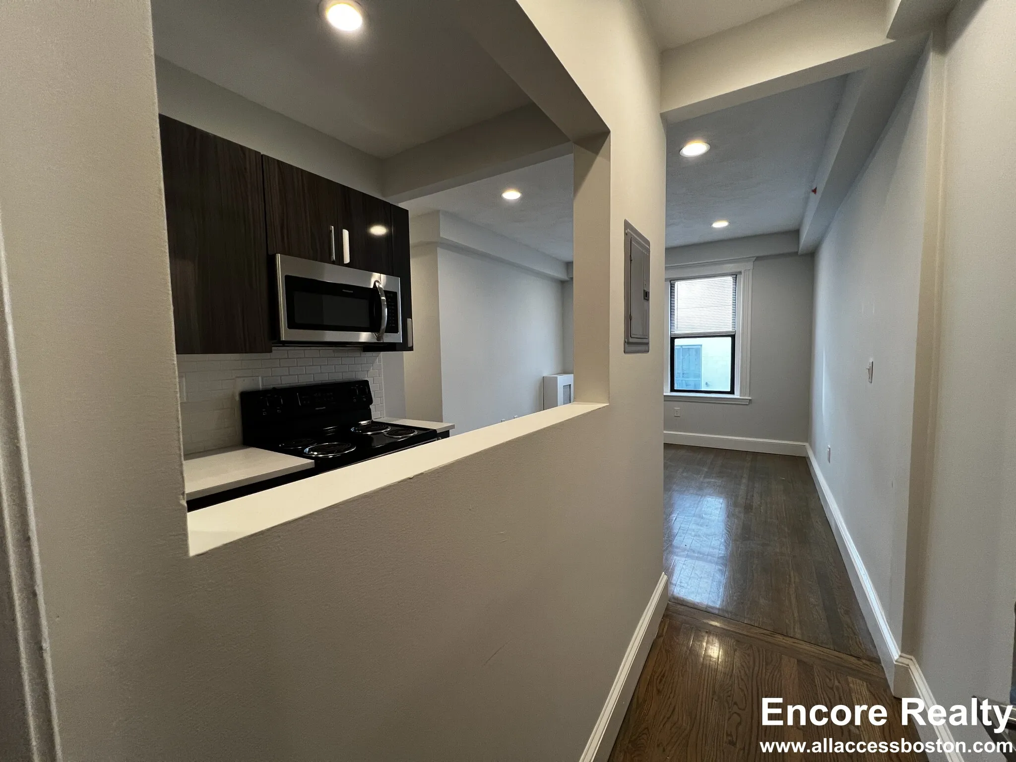 2 bed, 1 bath apartment for rent at 11 Peterborough St Unit 5, Fenway — photo 4 of 8