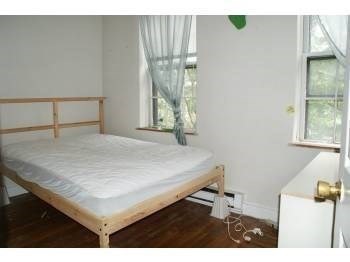 2 bed, 1 bath apartment for rent at 11 Phillips St Unit 7, Beacon Hill — photo 7 of 23