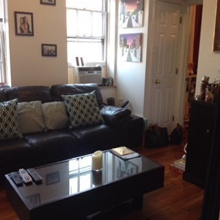 2 bed, 1 bath apartment for rent at 11 Phillips St Unit 7, Beacon Hill — photo 2 of 23