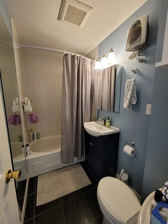 2 bed, 1 bath apartment for rent at 11 Phillips Unit 8, Beacon Hill — photo 6 of 14