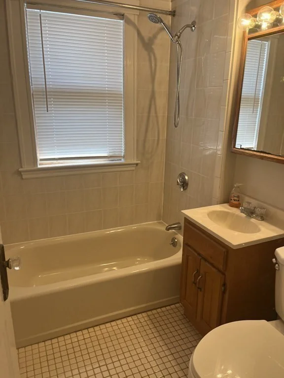 1 bed, 1 bath apartment for rent at 11 Phipps Unit 2, Quincy — photo 14 of 18