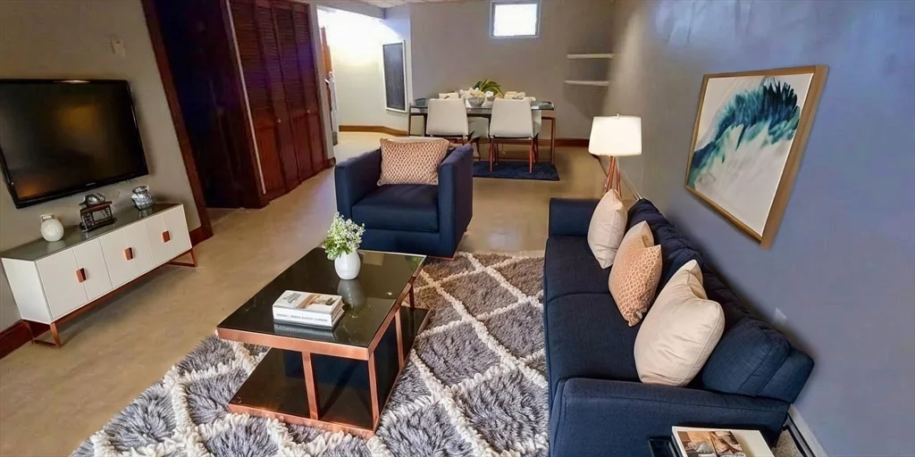 3 bed, 1 bath apartment for rent at 11 Pike St Unit 11, Dartmouth — photo 6 of 12
