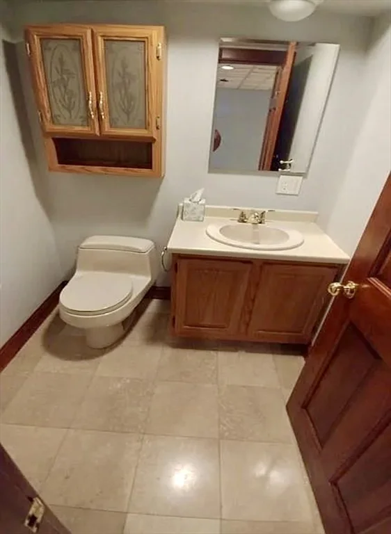 3 bed, 1 bath apartment for rent at 11 Pike St Unit 11, Dartmouth — photo 10 of 12