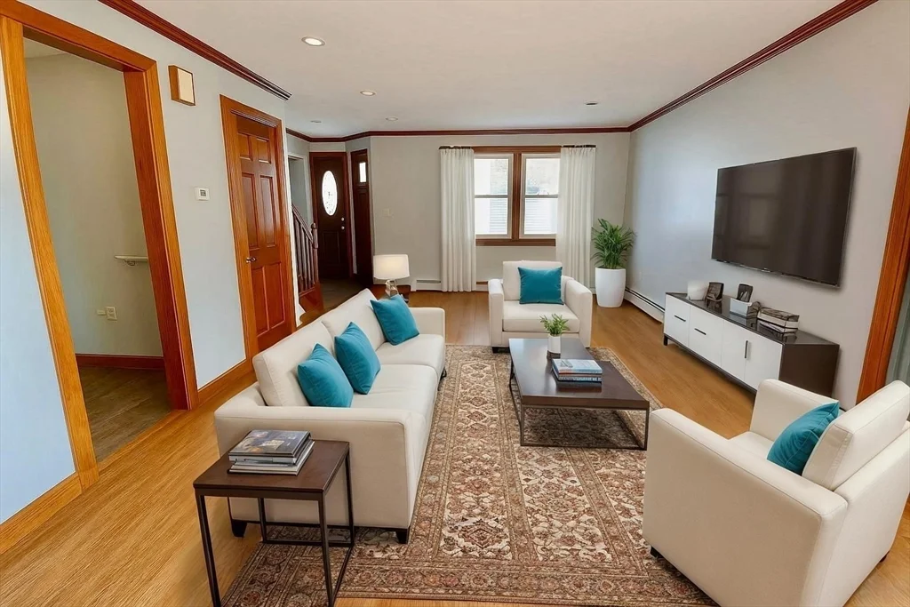 3 bed, 1 bath apartment for rent at 11 Pike St Unit 11, Dartmouth — photo 4 of 12