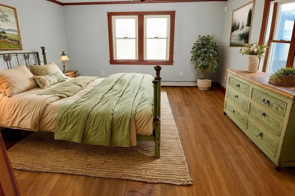 3 bed, 1 bath apartment for rent at 11 Pike St Unit 11, Dartmouth — photo 7 of 12