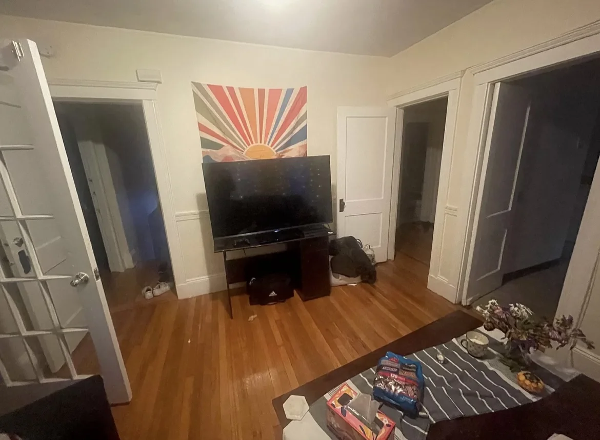 4 bed, 1 bath apartment for rent at 11 Pinkham Rd Unit 2, Medford — photo 8 of 28