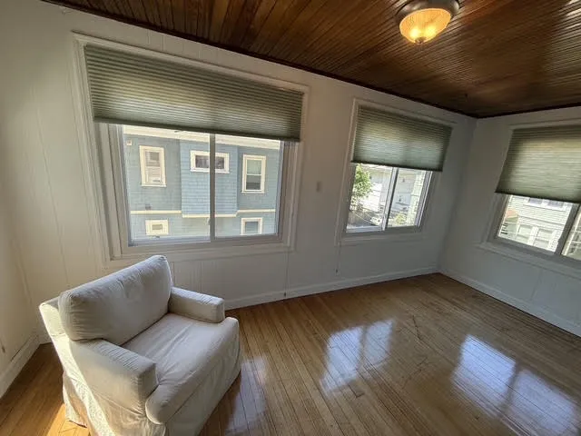 2.5 bed, 1 bath apartment for rent at 11 Playstead Rd Unit 2, Newton Corner — photo 7 of 19