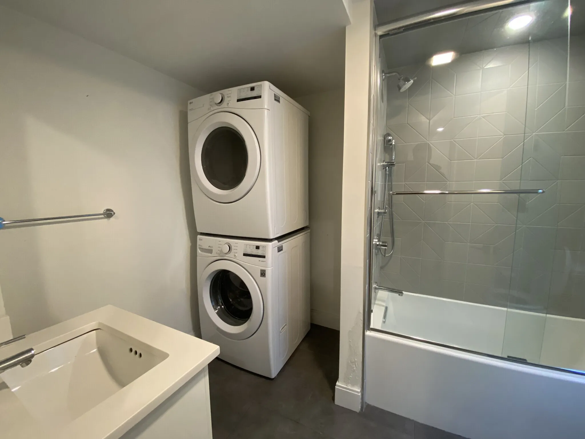 4 bed, 2 bath apartment for rent at 11 Pomeroy St Unit 11, Allston — photo 11 of 29