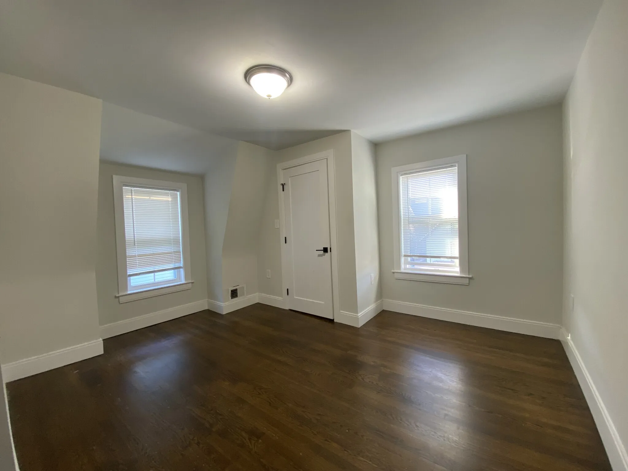 4 bed, 2 bath apartment for rent at 11 Pomeroy St Unit 11, Allston — photo 7 of 29