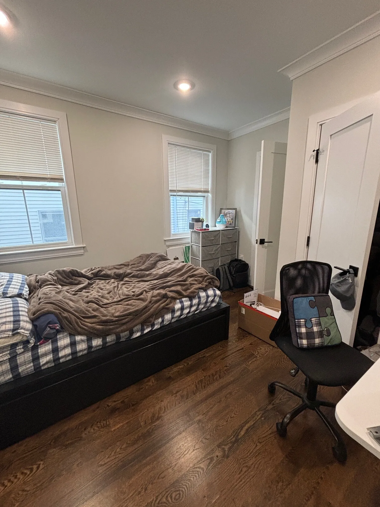 4 bed, 2 bath apartment for rent at 11 Pomeroy St Unit 11, Allston — photo 15 of 29