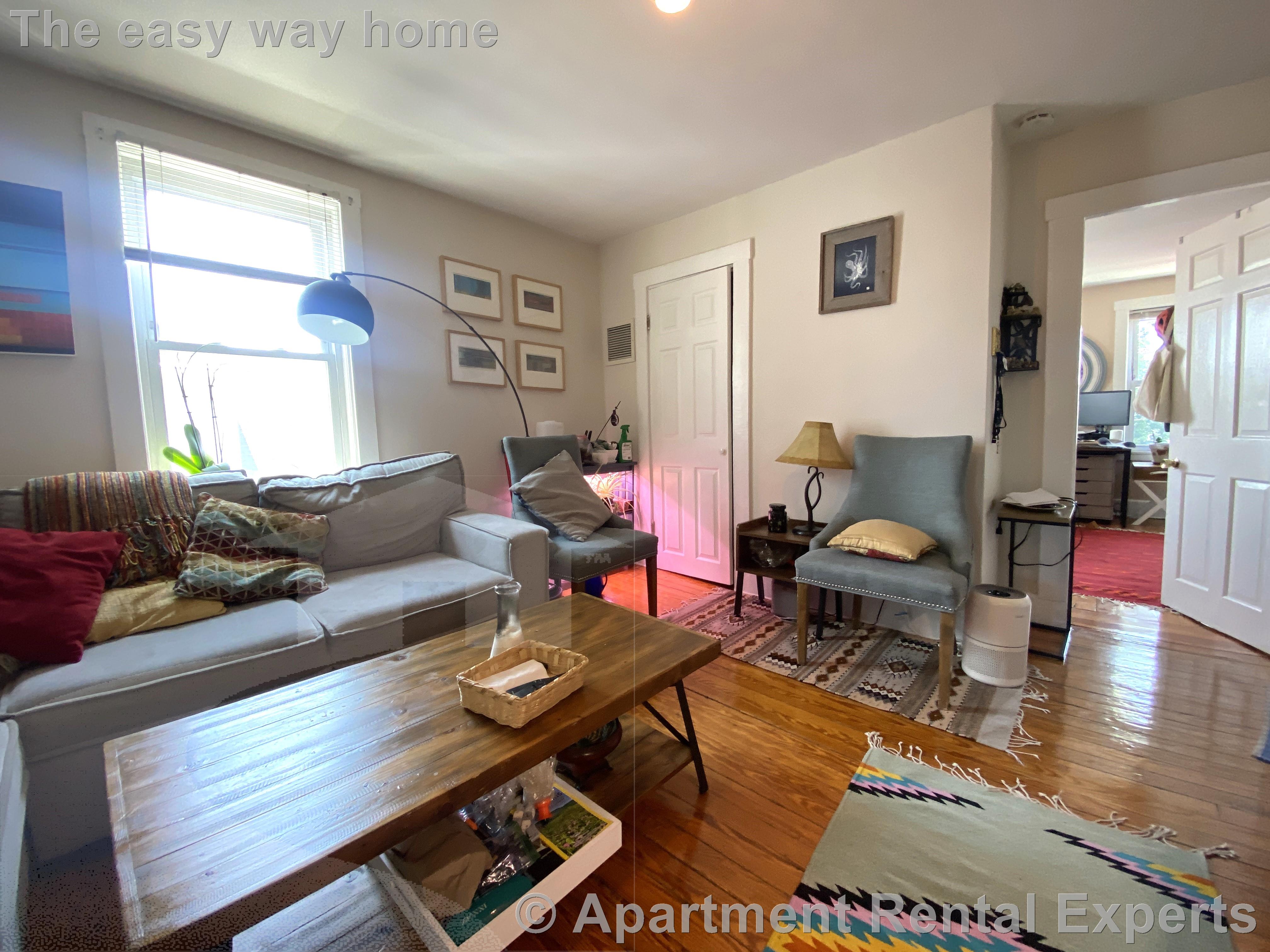 3 bed, 1 bath apartment for rent at 11 Prescott St Unit 3, Union Square — photo 3 of 22