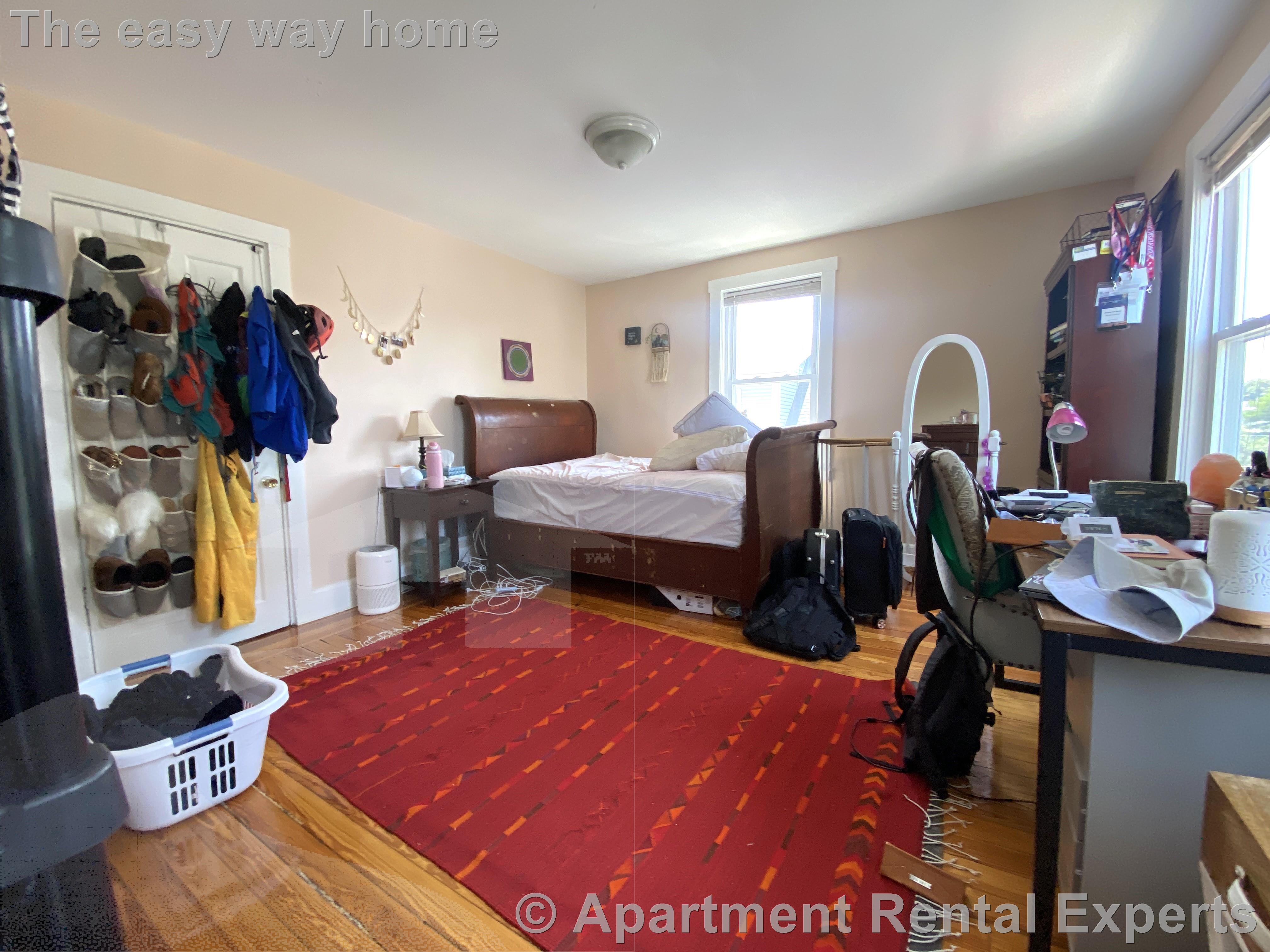 3 bed, 1 bath apartment for rent at 11 Prescott St Unit 3, Union Square — photo 19 of 22