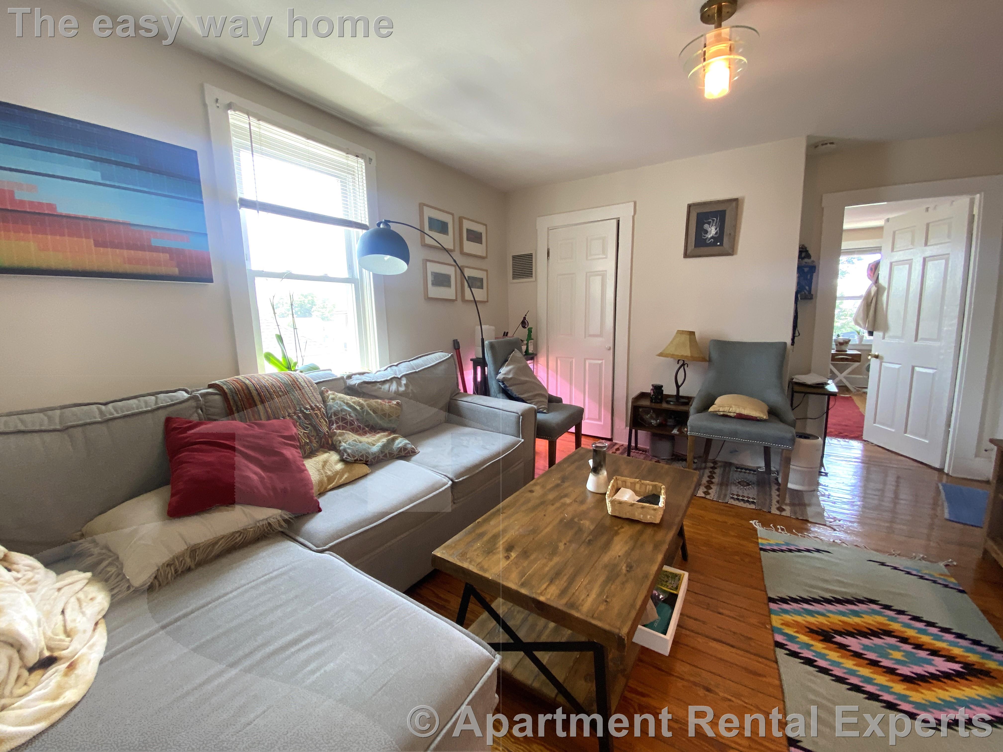 3 bed, 1 bath apartment for rent at 11 Prescott St Unit 3, Union Square — photo 4 of 22