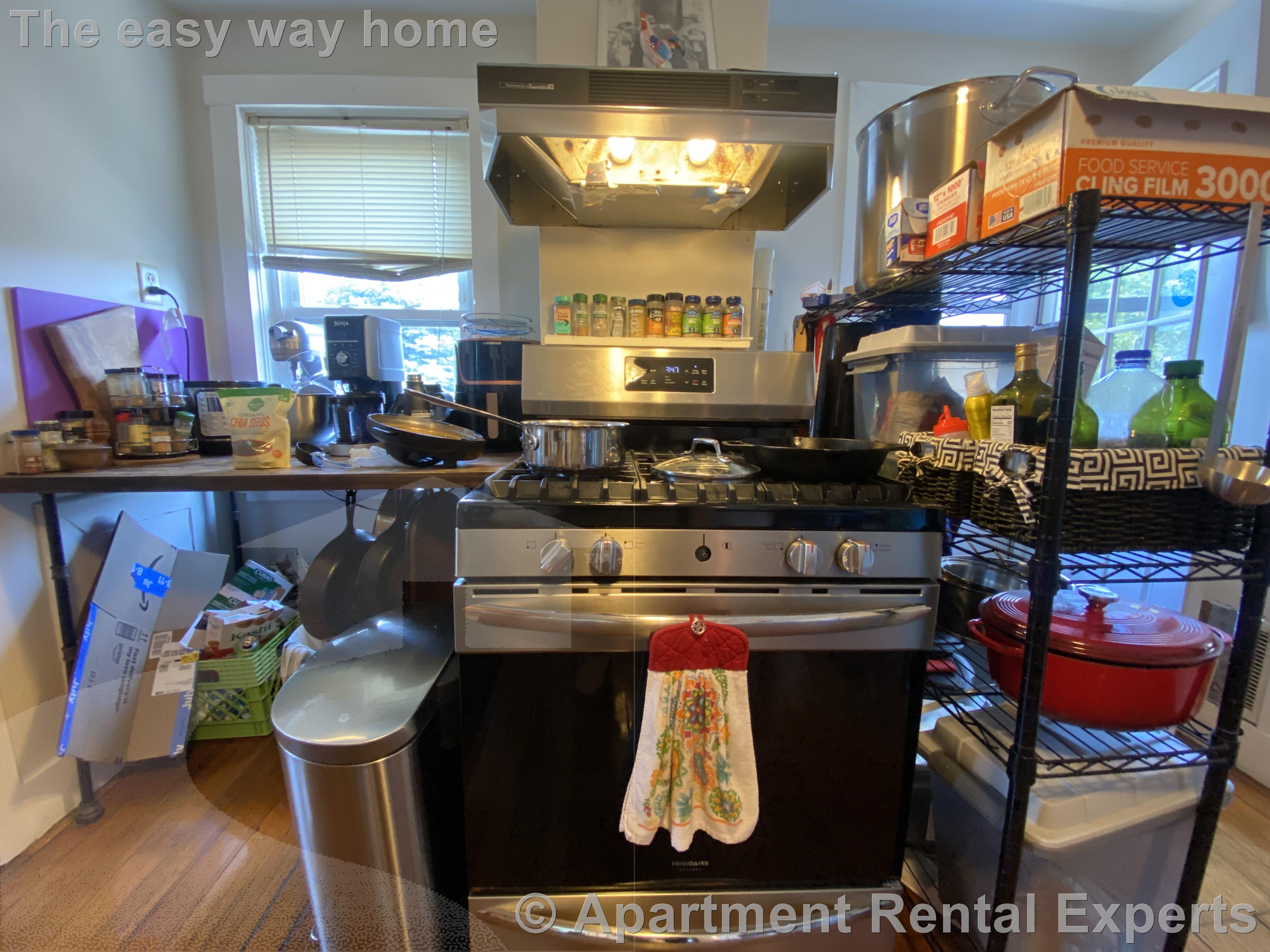 3 bed, 1 bath apartment for rent at 11 Prescott St Unit 3, Union Square — photo 7 of 22