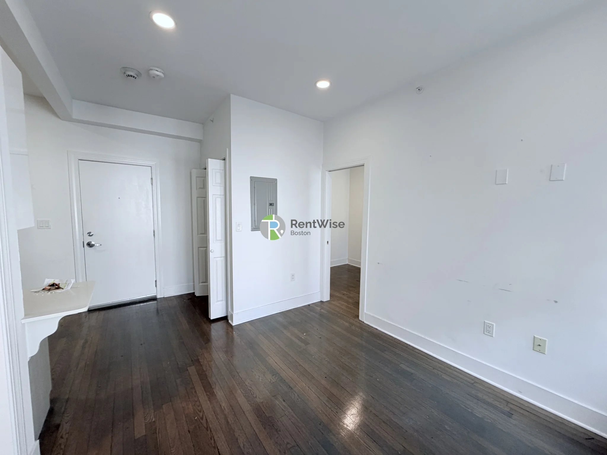 1 bed, 1 bath apartment for rent at 11 Queensberry St Unit 11, Fenway — photo 7 of 9