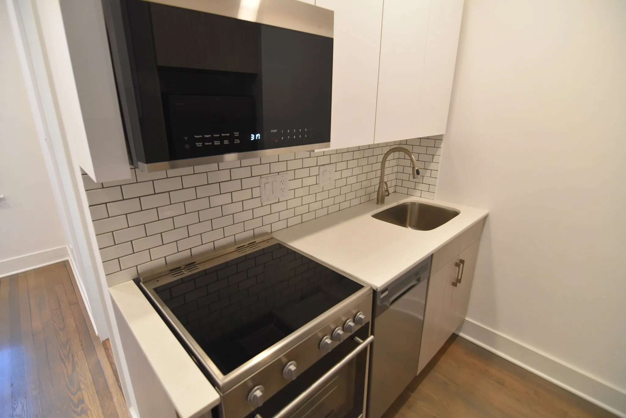 Studio bed, 1 bath apartment for rent at 11 Queensberry St Unit 16, Fenway