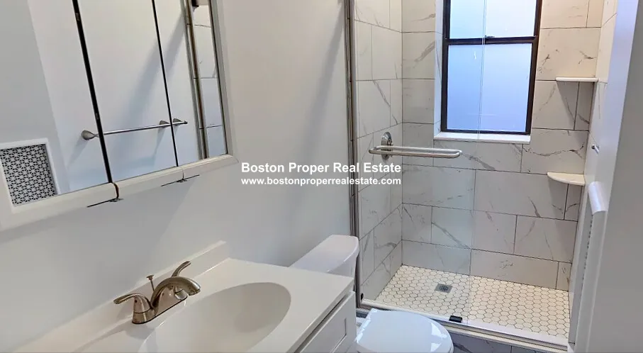 2 bed, 1 bath apartment for rent at 11 Queensberry St Unit 18, Fenway — photo 6 of 10