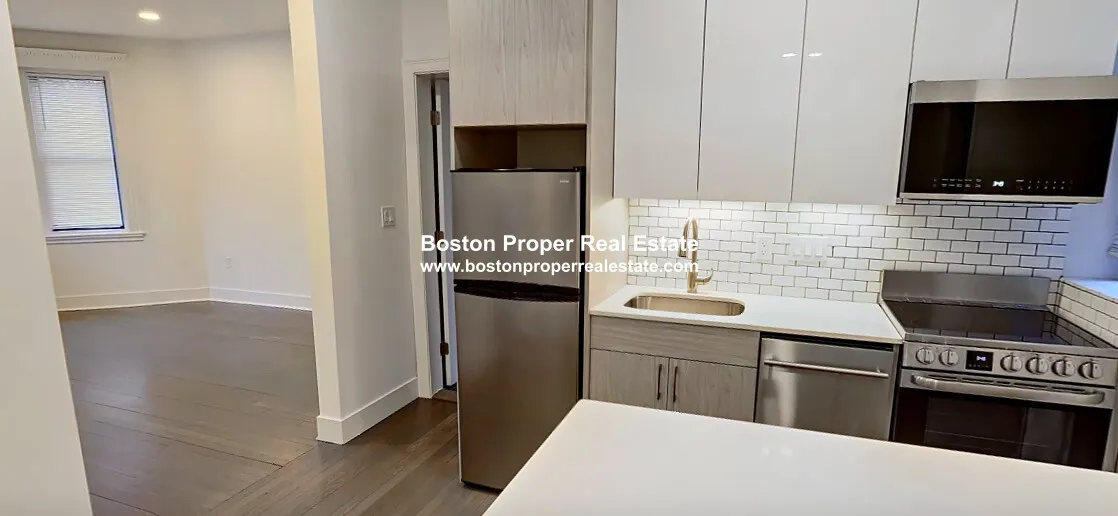 2 bed, 1 bath apartment for rent at 11 Queensberry St Unit 18, Fenway — photo 4 of 10