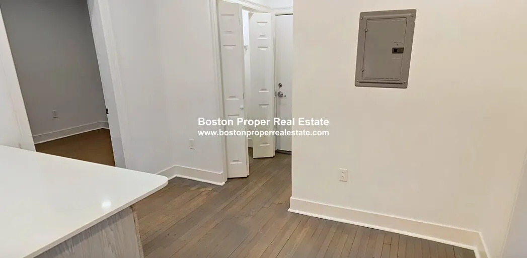 2 bed, 1 bath apartment for rent at 11 Queensberry St Unit 18, Fenway — photo 3 of 10