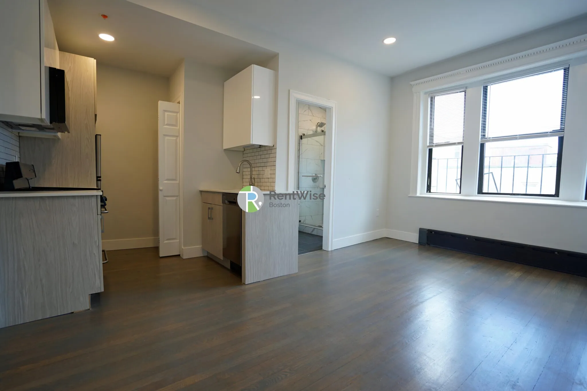 1 bed, 1 bath apartment for rent at 11 Queensberry St Unit 28, Fenway — photo 2 of 13
