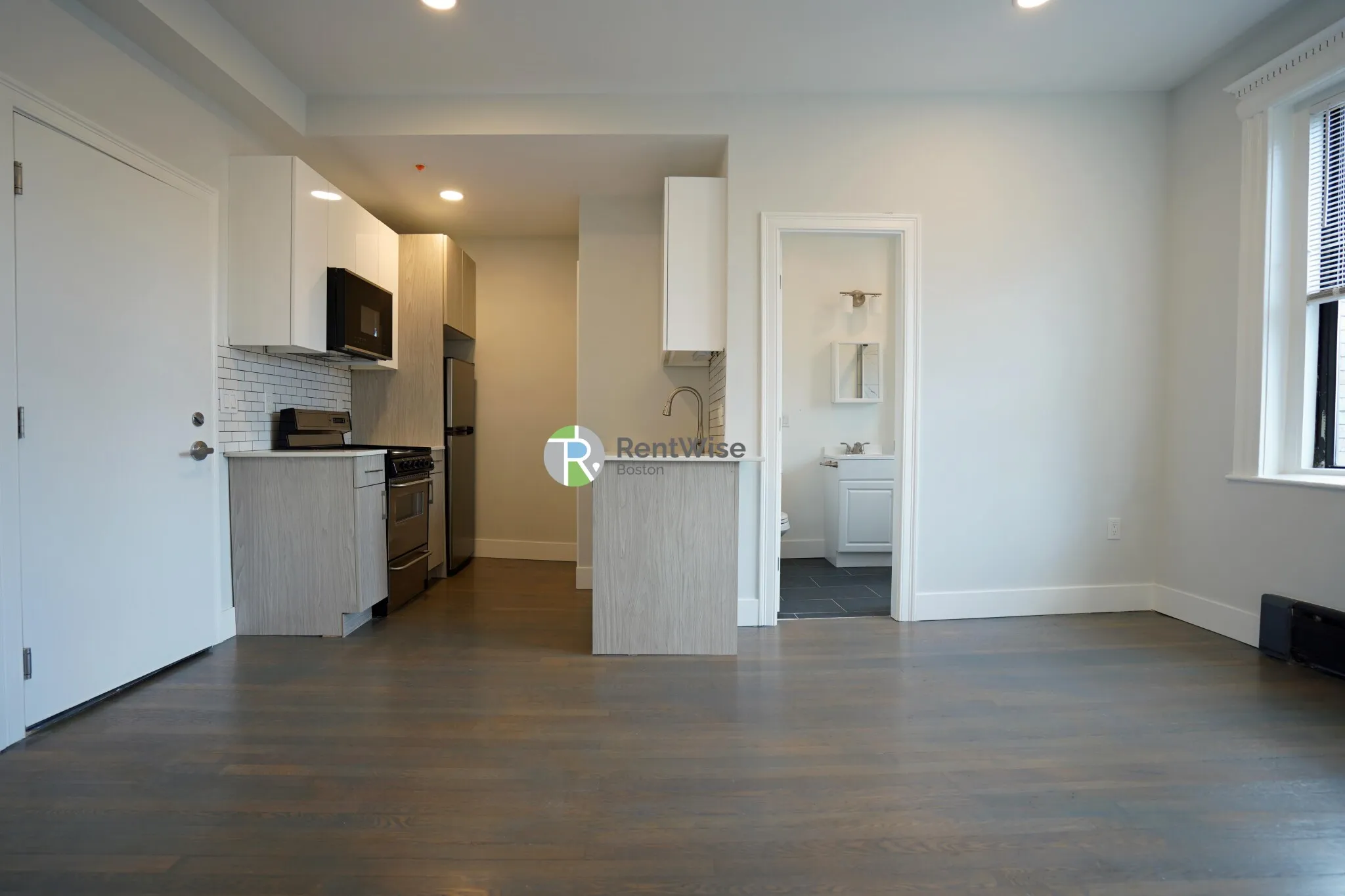 1 bed, 1 bath apartment for rent at 11 Queensberry St Unit 28, Fenway — photo 5 of 13