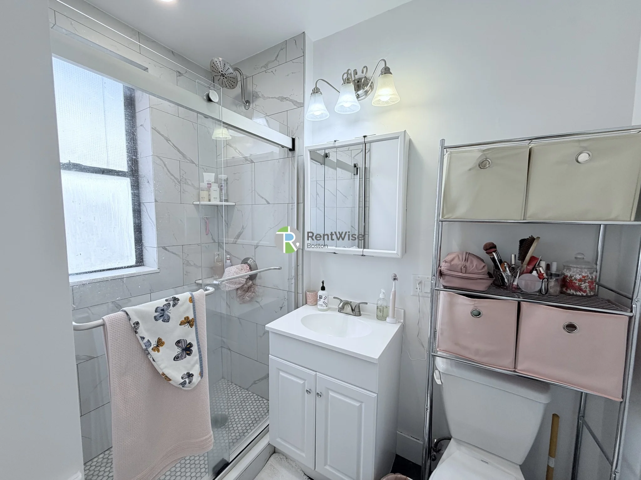 1 bed, 1 bath apartment for rent at 11 Queensberry St Unit 35, Fenway — photo 5 of 13