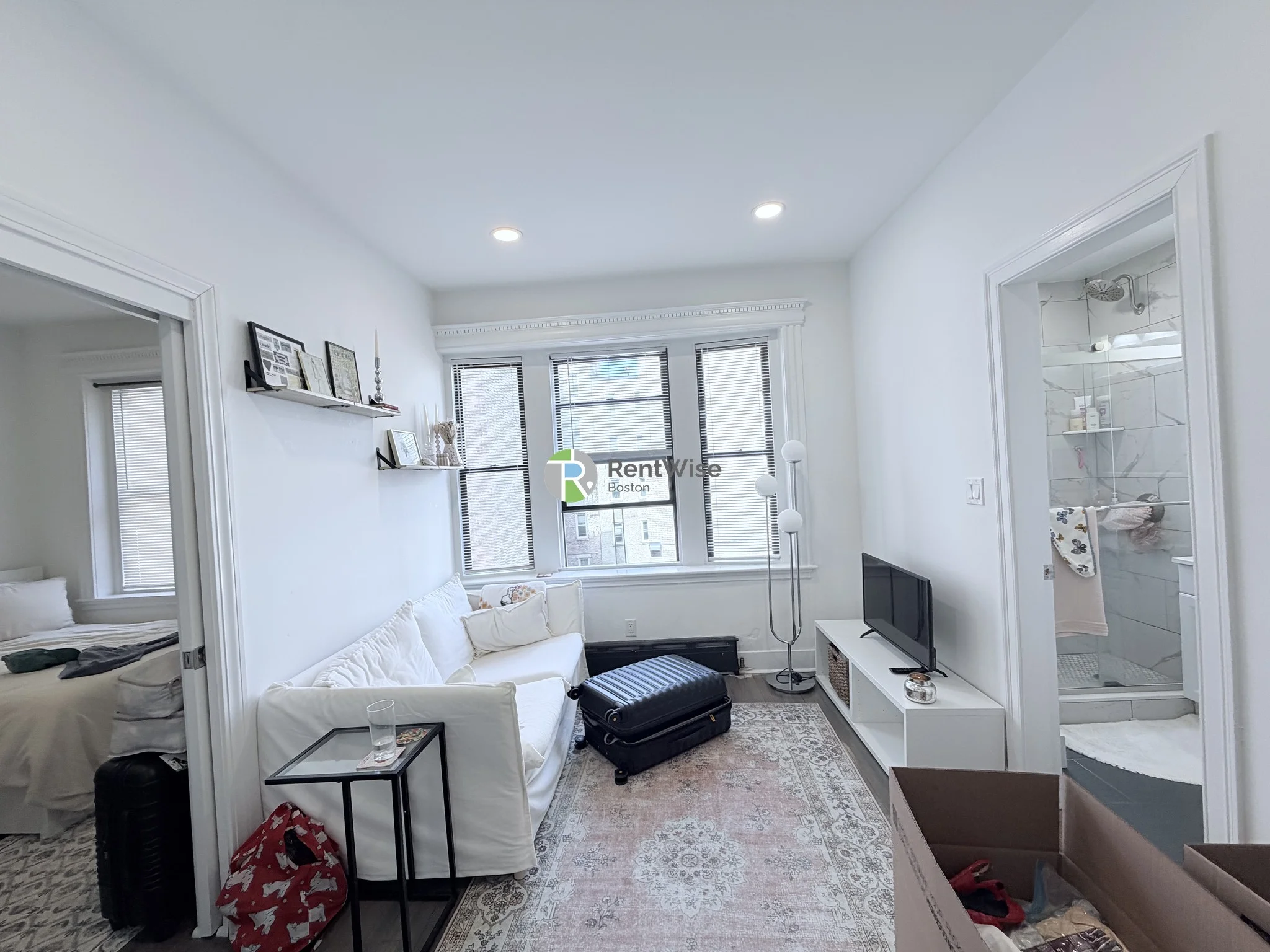 1 bed, 1 bath apartment for rent at 11 Queensberry St Unit 35, Fenway — photo 4 of 13