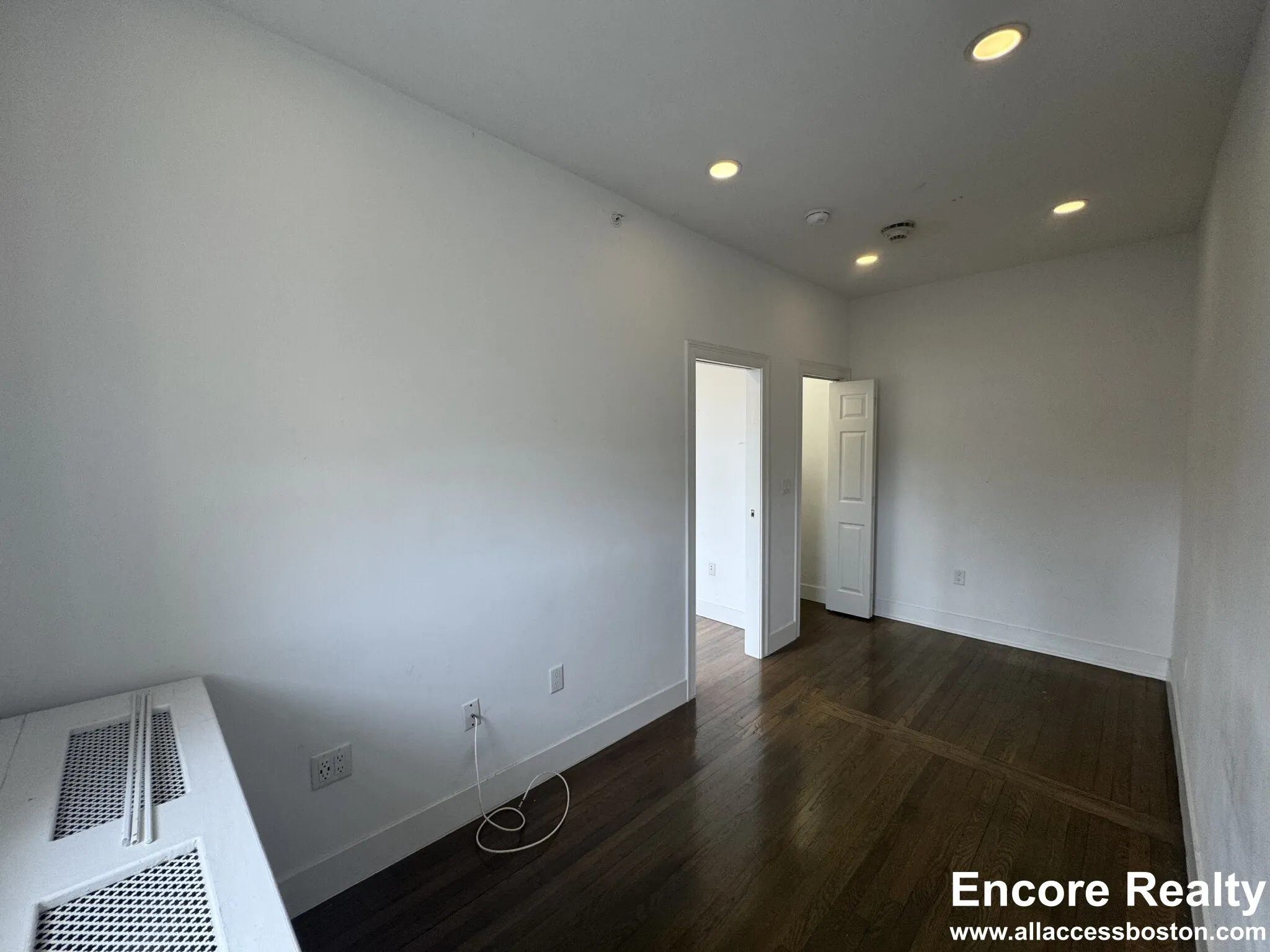 1 bed, 1 bath apartment for rent at 11 Queensberry St Unit 35A, Fenway — photo 8 of 10