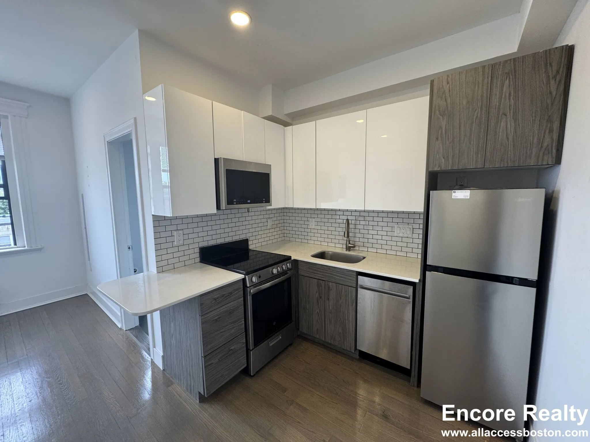 1 bed, 1 bath apartment for rent at 11 Queensberry St Unit 35A, Fenway — photo 1 of 10