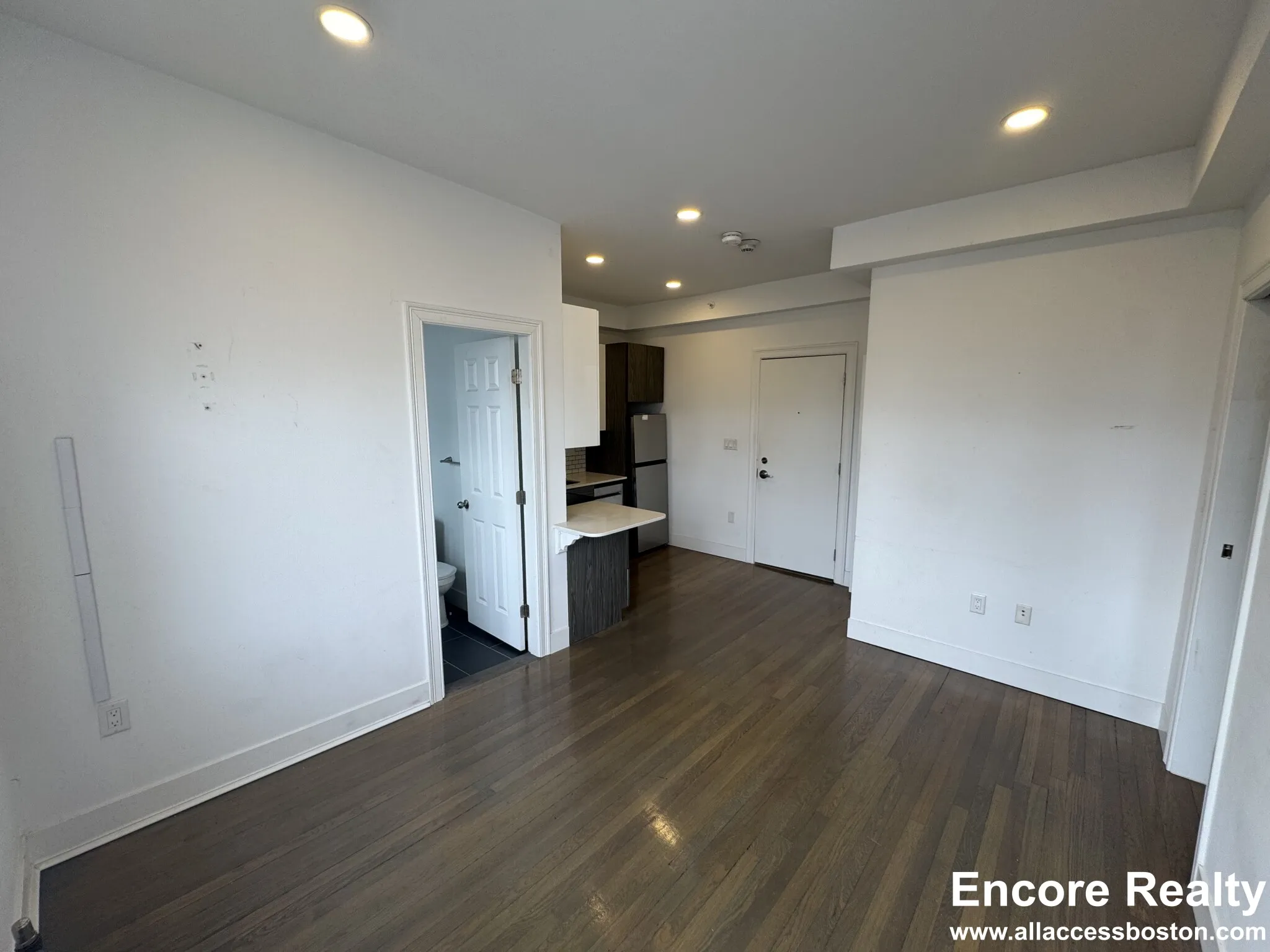 1 bed, 1 bath apartment for rent at 11 Queensberry St Unit 35A, Fenway — photo 4 of 10