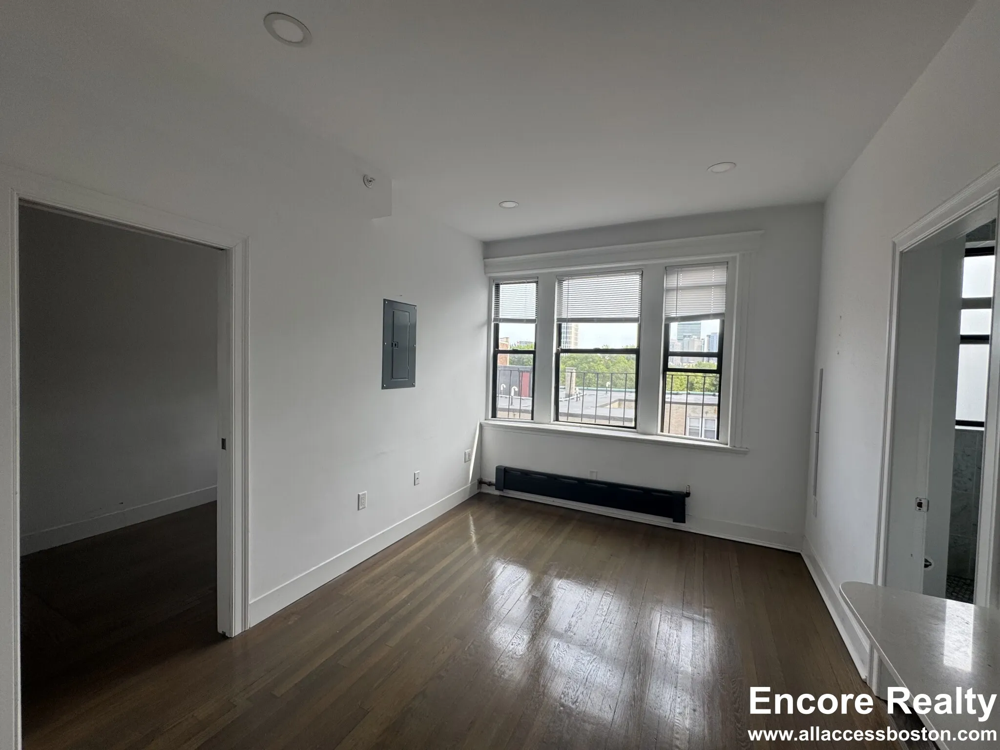 1 bed, 1 bath apartment for rent at 11 Queensberry St Unit 35A, Fenway — photo 3 of 10