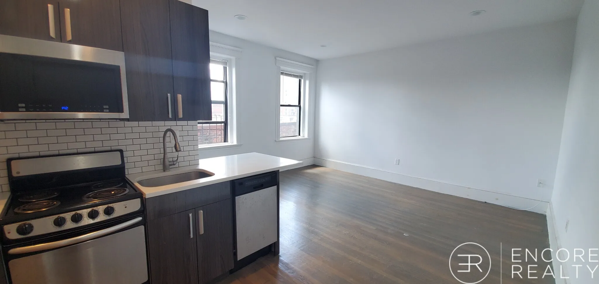 Studio bed, 1 bath apartment for rent at 11 Queensberry St Unit 808, Fenway — photo 1 of 9
