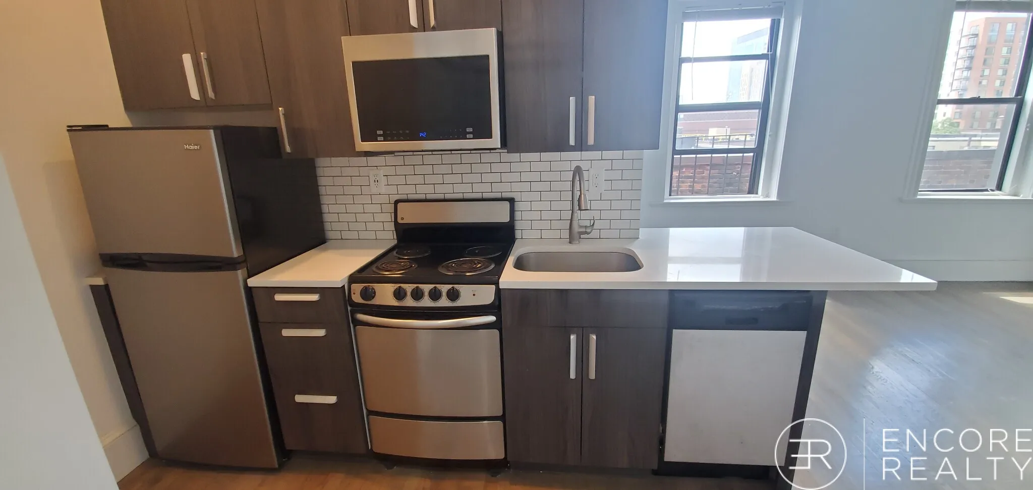 Studio bed, 1 bath apartment for rent at 11 Queensberry St Unit 808, Fenway — photo 4 of 9