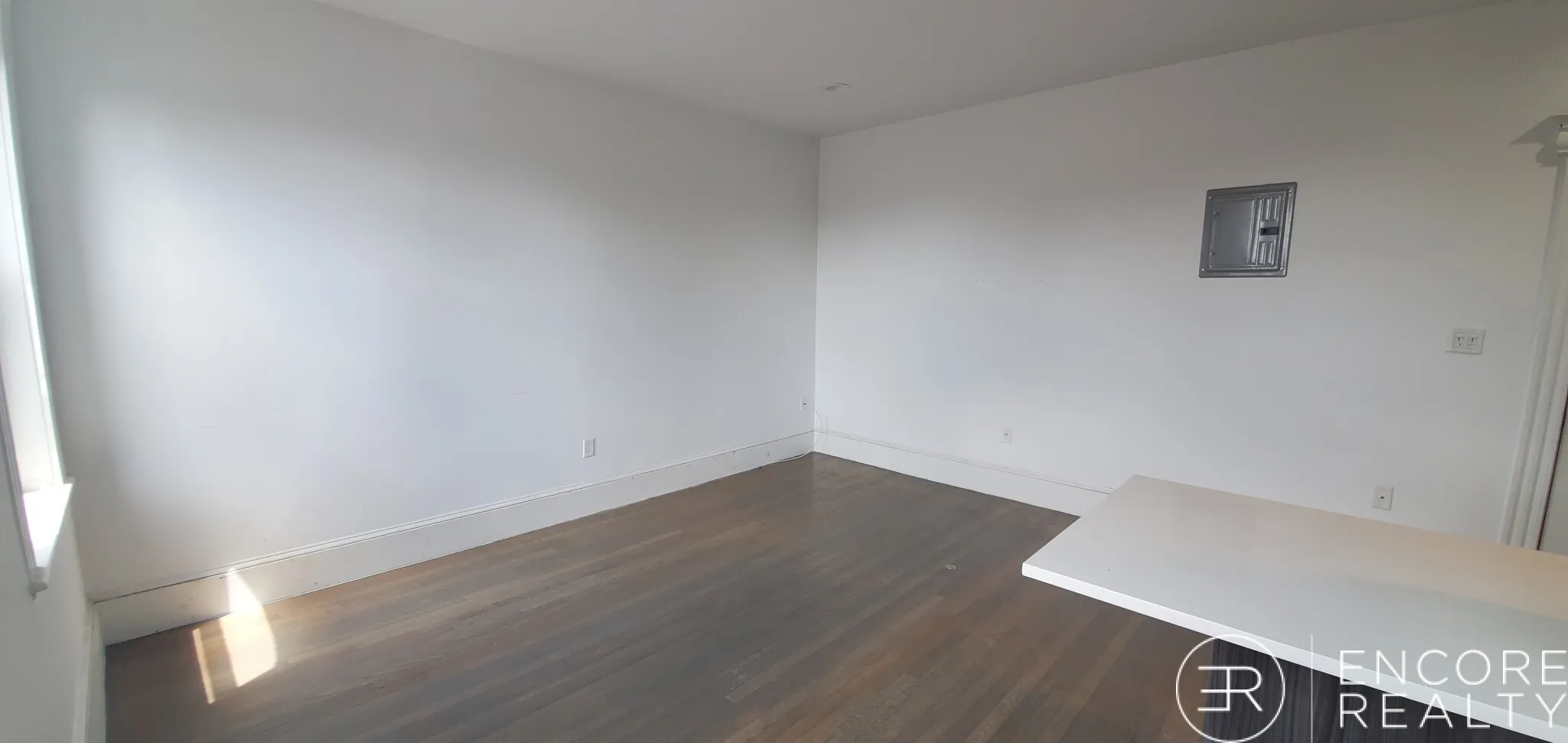 Studio bed, 1 bath apartment for rent at 11 Queensberry St Unit 808, Fenway — photo 5 of 9