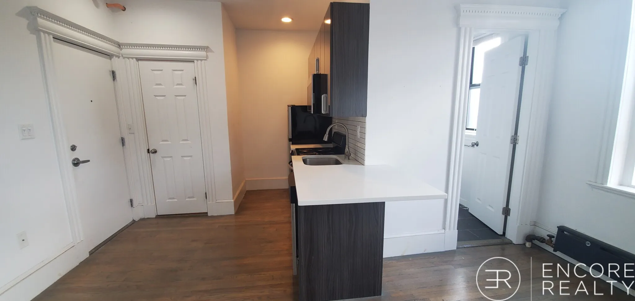 Studio bed, 1 bath apartment for rent at 11 Queensberry St Unit 808, Fenway — photo 3 of 9