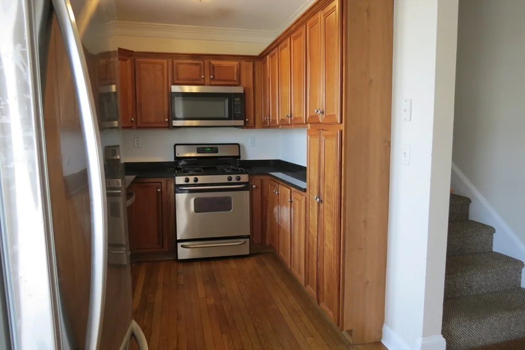 2 bed, 2 bath apartment for rent at 11 Railroad Ave Unit B5, Salisbury — photo 4 of 24